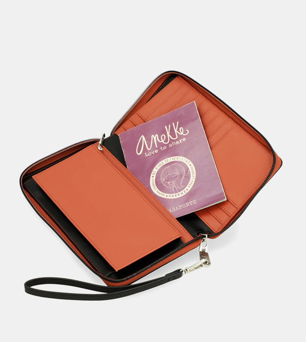 Portefeuille de voyage Anekke Alma – Porte-passeport – exemple de rangement d’un passeport