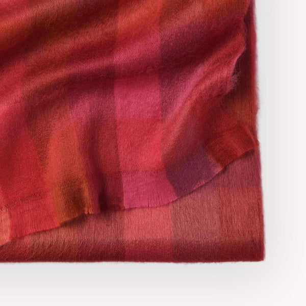 Écharpe Claret en mélange d’alpaga – Carreaux – Pokoloko