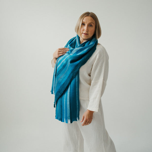 Écharpe Mavi en mélange d’alpaga – Rayures multicolores – Pokoloko