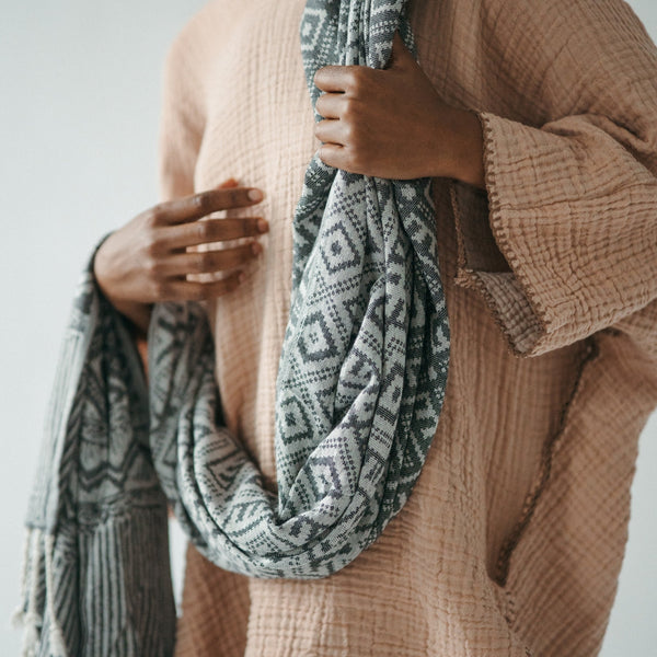 Serviette Charcoal Sketch – Esquisse charbon – Pokoloko