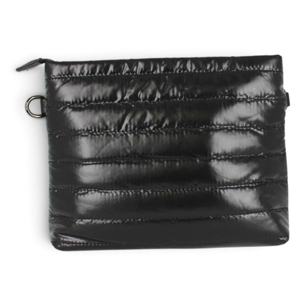 Sac bandoulière Maison Taïga en nylon noir matelassé avec fermeture éclair et anneau latéral pour sangle