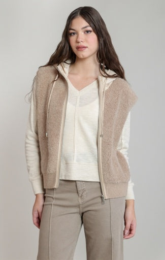 HOODED BOUCLE VEST