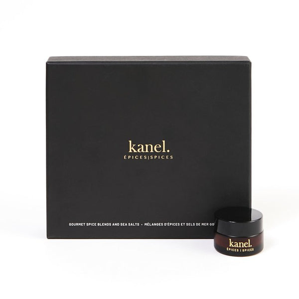 Boite découverte de Kanel Sel de truffes noires d’été, Bagel Tout Garni de Montréal, Poulet Frit de la Louisiane Biologique, Citron et aneth Stockholm, Miel et chipotle Santa Fe, Rôti du dimanche biologique, Rub doux et fumé et Sel d’ail Saint-Graal.